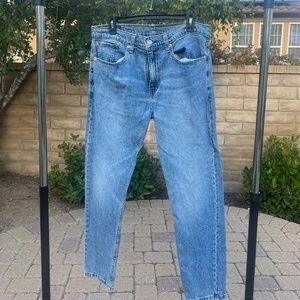 Levi 502 men’s zipper jeans.